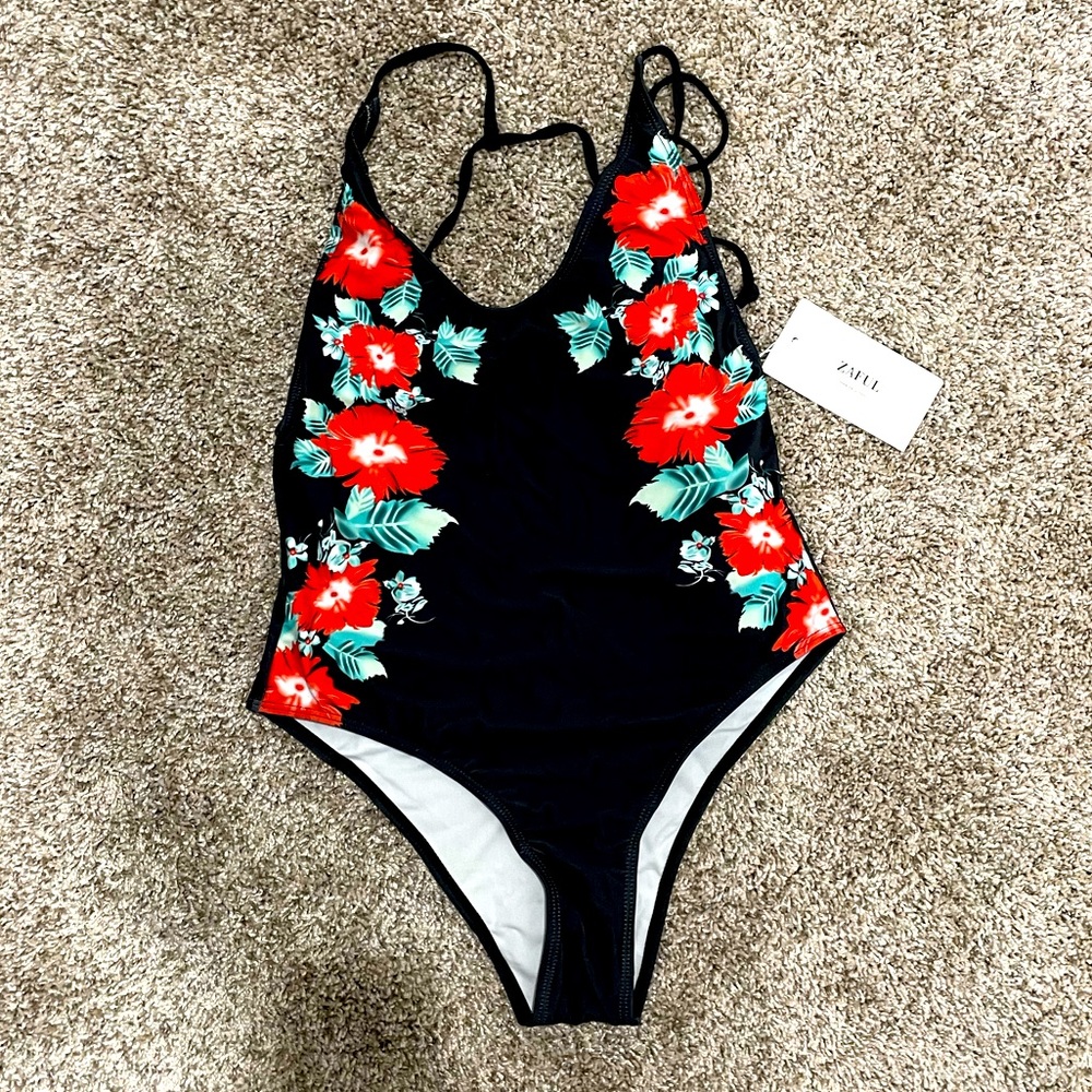 One piece floral swimsuit bikini size small